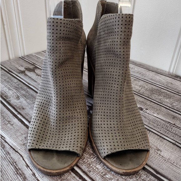 Steve Madden | Taupe Tala Perforated Nubuck Leather Open-Toe Ankle Booties - Picture 3 of 13